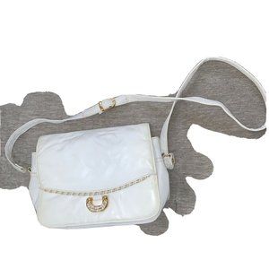 Uk D973682 Shoulder Bag Purse White Leather Golden Buckle Bridge Fringe 7” X 11”